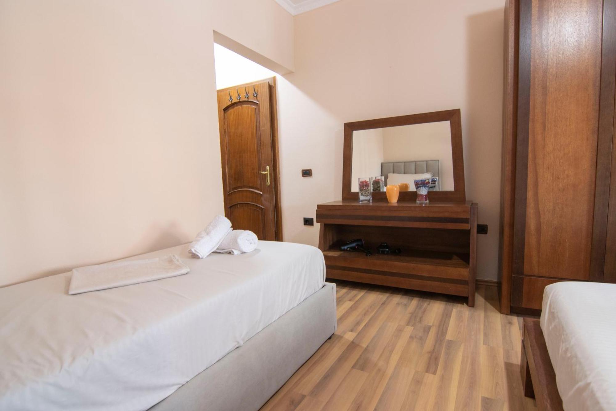 Tirana Central Apartment Extérieur photo